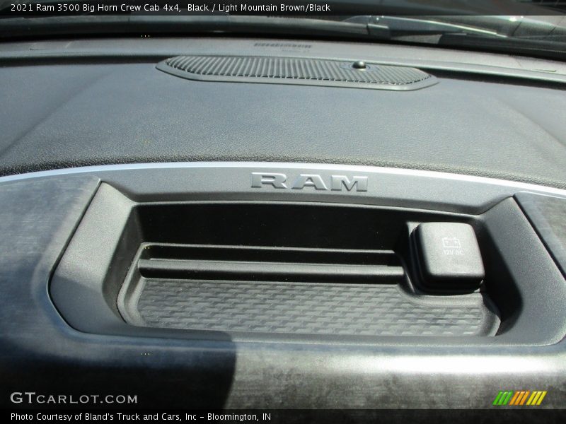 Black / Light Mountain Brown/Black 2021 Ram 3500 Big Horn Crew Cab 4x4