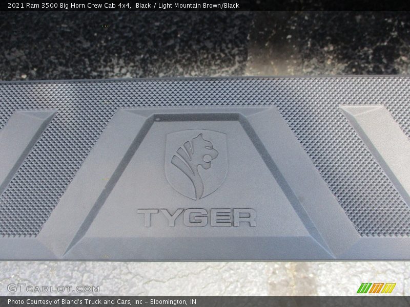 Black / Light Mountain Brown/Black 2021 Ram 3500 Big Horn Crew Cab 4x4