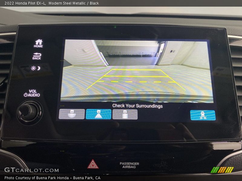 Modern Steel Metallic / Black 2022 Honda Pilot EX-L