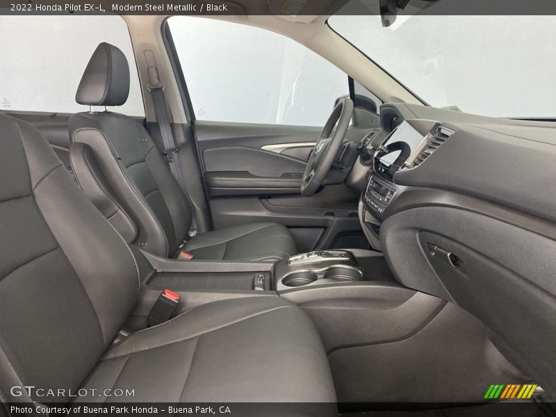 Modern Steel Metallic / Black 2022 Honda Pilot EX-L