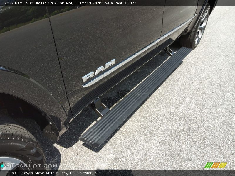 Diamond Black Crystal Pearl / Black 2022 Ram 1500 Limited Crew Cab 4x4