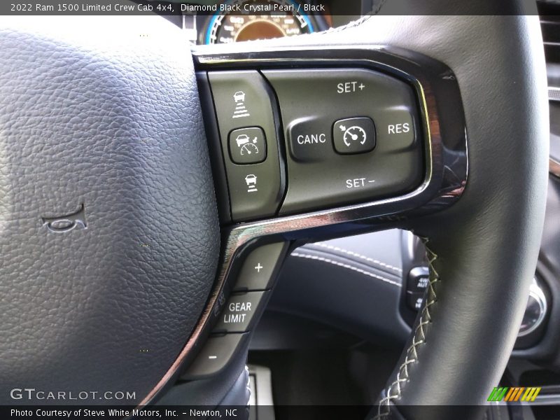  2022 1500 Limited Crew Cab 4x4 Steering Wheel