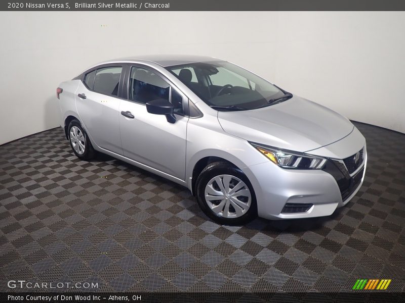 Brilliant Silver Metallic / Charcoal 2020 Nissan Versa S