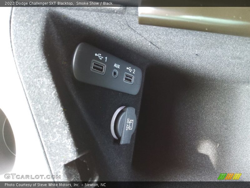 Smoke Show / Black 2022 Dodge Challenger SXT Blacktop