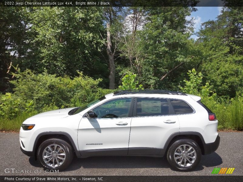 Bright White / Black 2022 Jeep Cherokee Latitude Lux 4x4