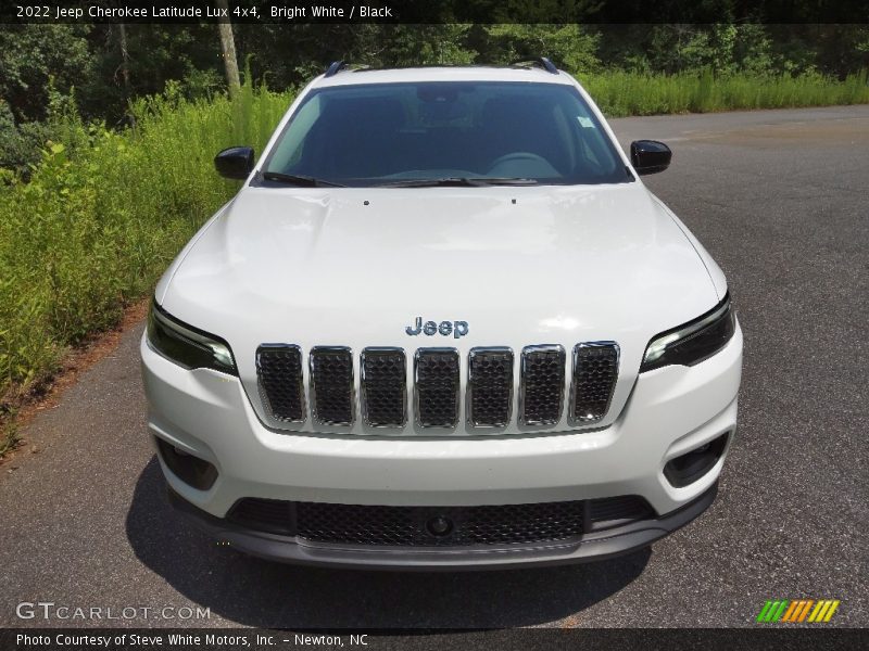 Bright White / Black 2022 Jeep Cherokee Latitude Lux 4x4