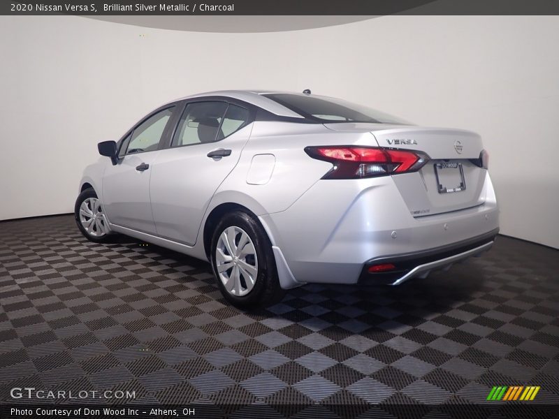Brilliant Silver Metallic / Charcoal 2020 Nissan Versa S