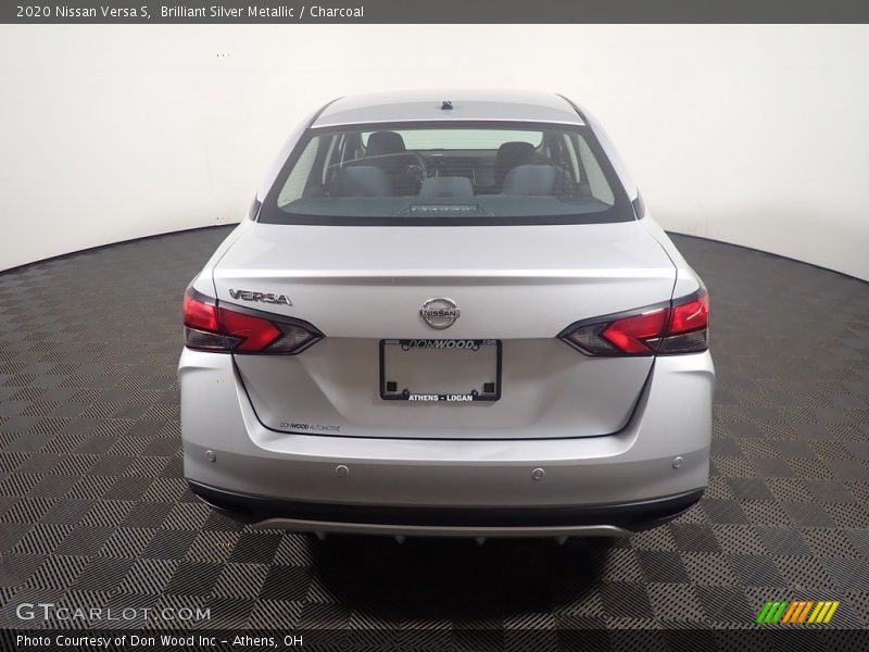 Brilliant Silver Metallic / Charcoal 2020 Nissan Versa S