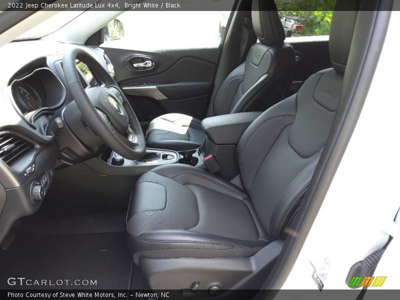Bright White / Black 2022 Jeep Cherokee Latitude Lux 4x4