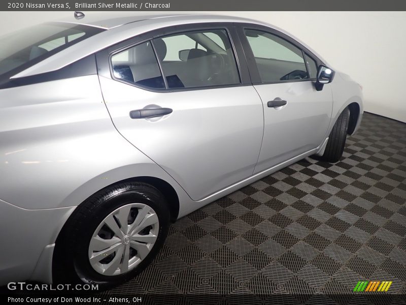 Brilliant Silver Metallic / Charcoal 2020 Nissan Versa S