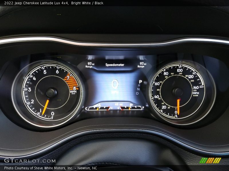 Bright White / Black 2022 Jeep Cherokee Latitude Lux 4x4