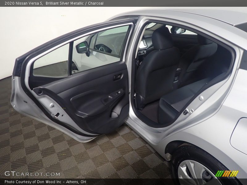 Brilliant Silver Metallic / Charcoal 2020 Nissan Versa S