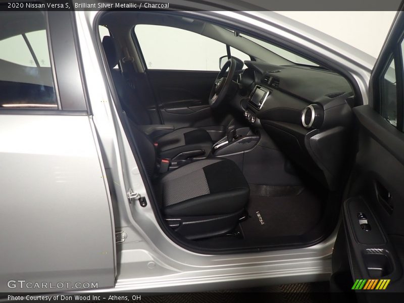 Brilliant Silver Metallic / Charcoal 2020 Nissan Versa S