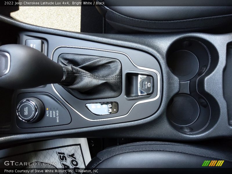 Bright White / Black 2022 Jeep Cherokee Latitude Lux 4x4