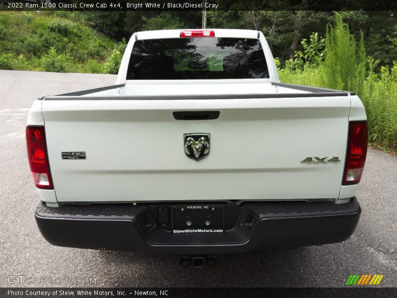 Bright White / Black/Diesel Gray 2022 Ram 1500 Classic Crew Cab 4x4