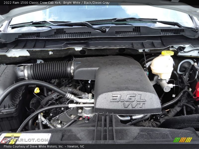 Bright White / Black/Diesel Gray 2022 Ram 1500 Classic Crew Cab 4x4