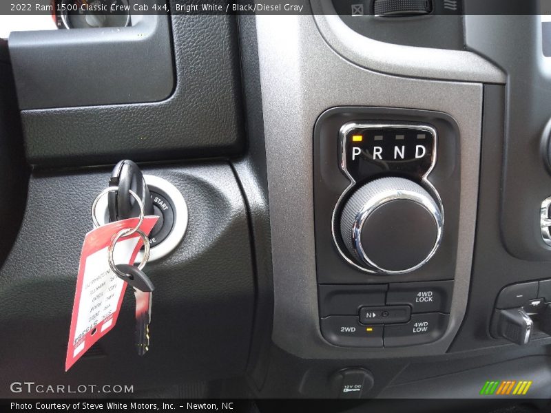Bright White / Black/Diesel Gray 2022 Ram 1500 Classic Crew Cab 4x4