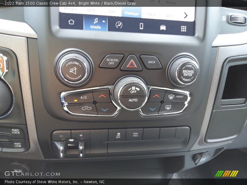 Bright White / Black/Diesel Gray 2022 Ram 1500 Classic Crew Cab 4x4