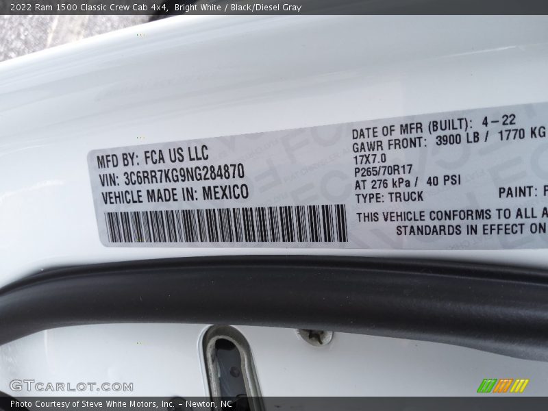 Bright White / Black/Diesel Gray 2022 Ram 1500 Classic Crew Cab 4x4