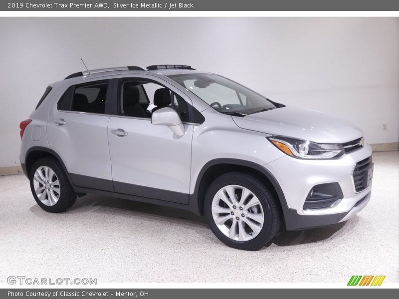 Silver Ice Metallic / Jet Black 2019 Chevrolet Trax Premier AWD