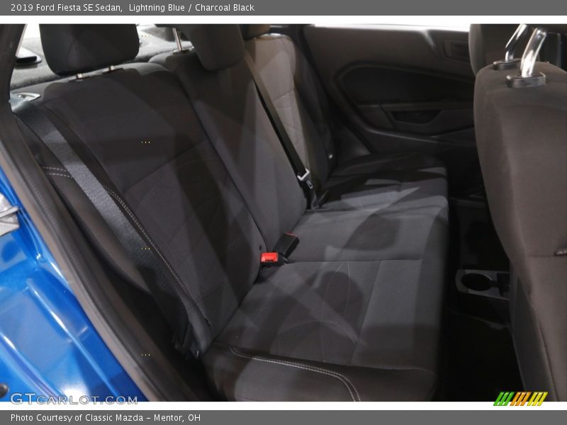 Lightning Blue / Charcoal Black 2019 Ford Fiesta SE Sedan