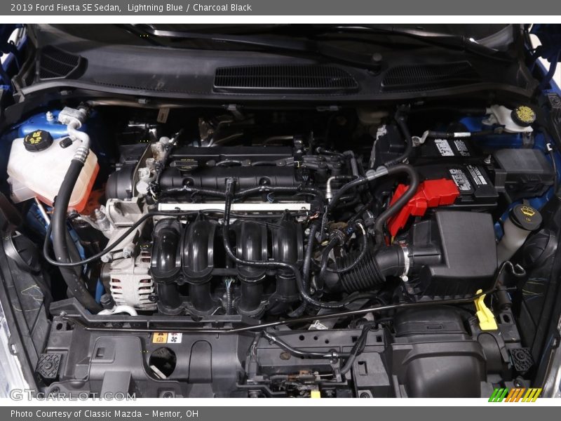 Lightning Blue / Charcoal Black 2019 Ford Fiesta SE Sedan