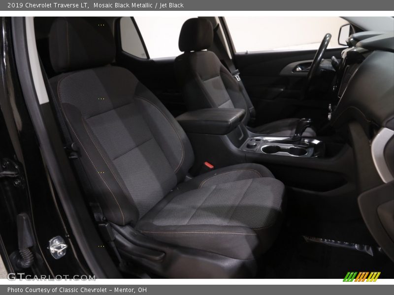 Mosaic Black Metallic / Jet Black 2019 Chevrolet Traverse LT