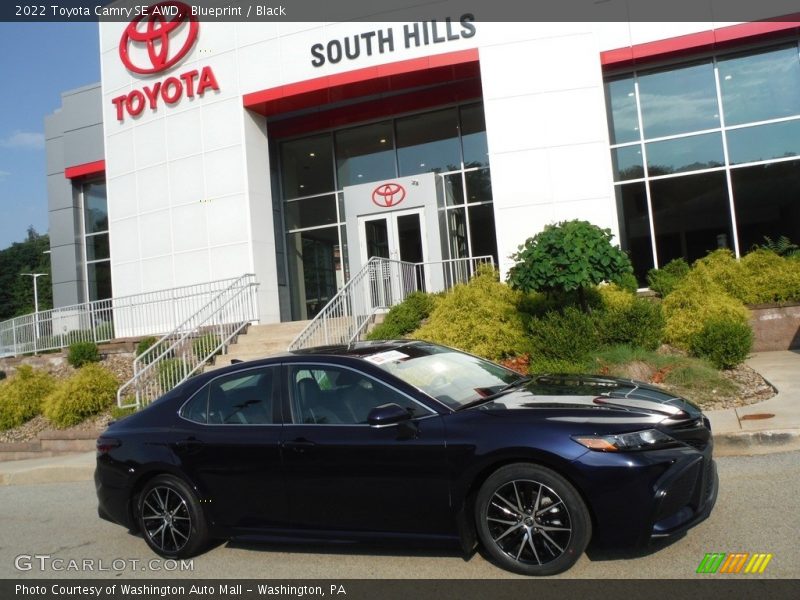 Blueprint / Black 2022 Toyota Camry SE AWD