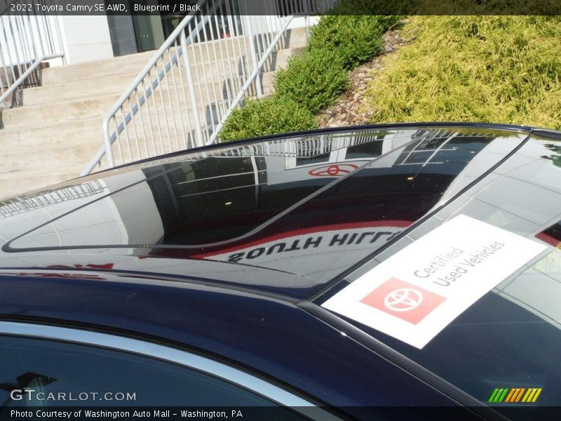 Blueprint / Black 2022 Toyota Camry SE AWD