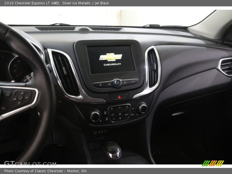 Silver Ice Metallic / Jet Black 2019 Chevrolet Equinox LT AWD