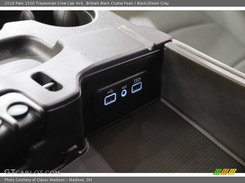 Brilliant Black Crystal Pearl / Black/Diesel Gray 2018 Ram 1500 Tradesman Crew Cab 4x4