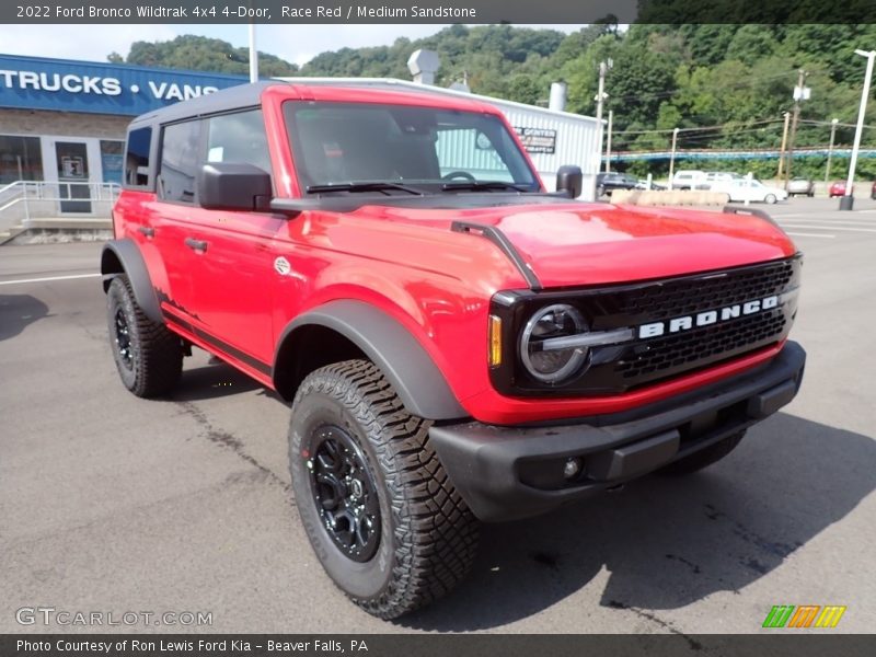 Race Red / Medium Sandstone 2022 Ford Bronco Wildtrak 4x4 4-Door