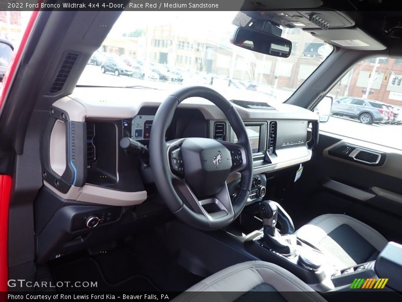 Race Red / Medium Sandstone 2022 Ford Bronco Wildtrak 4x4 4-Door