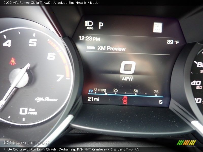 Anodized Blue Metallic / Black 2022 Alfa Romeo Giulia Ti AWD