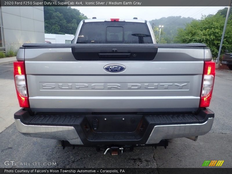 Iconic Silver / Medium Earth Gray 2020 Ford F250 Super Duty XL SuperCab 4x4