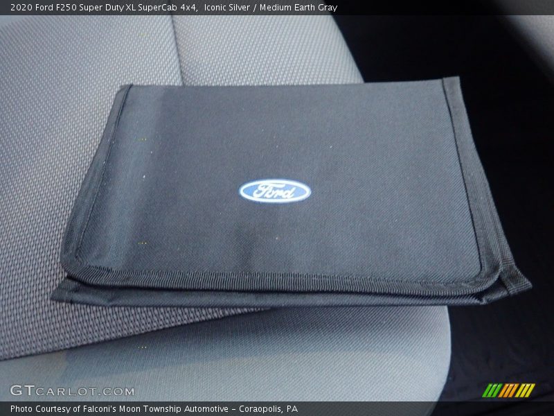 Iconic Silver / Medium Earth Gray 2020 Ford F250 Super Duty XL SuperCab 4x4