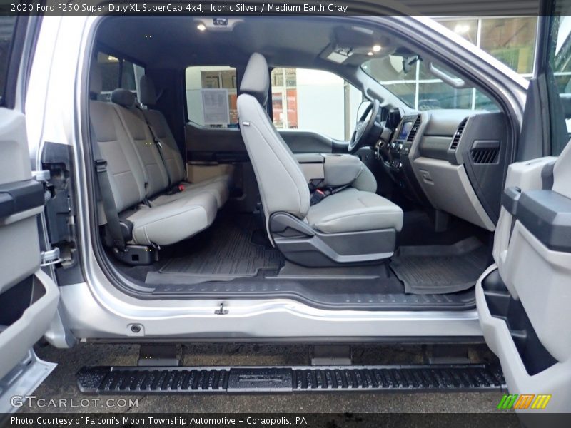 Iconic Silver / Medium Earth Gray 2020 Ford F250 Super Duty XL SuperCab 4x4