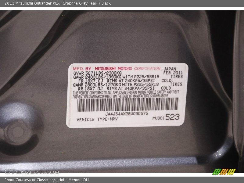 Graphite Gray Pearl / Black 2011 Mitsubishi Outlander XLS