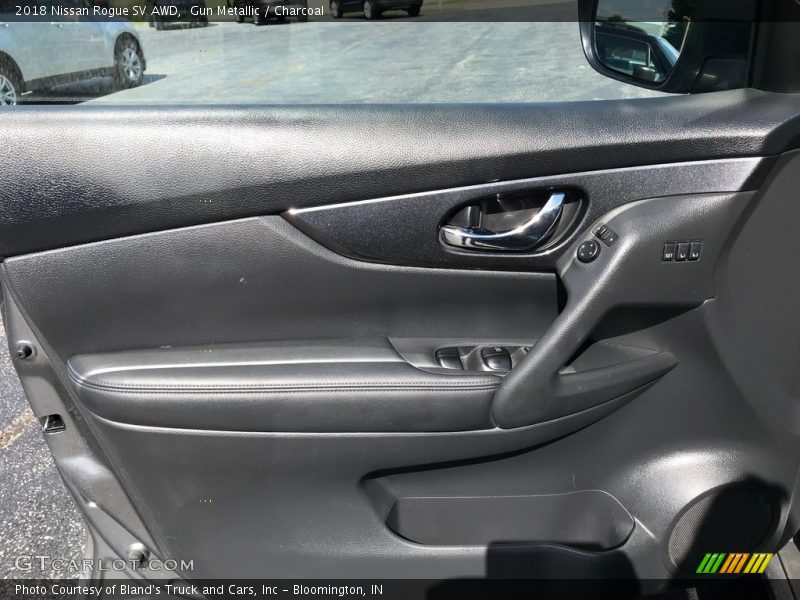 Gun Metallic / Charcoal 2018 Nissan Rogue SV AWD