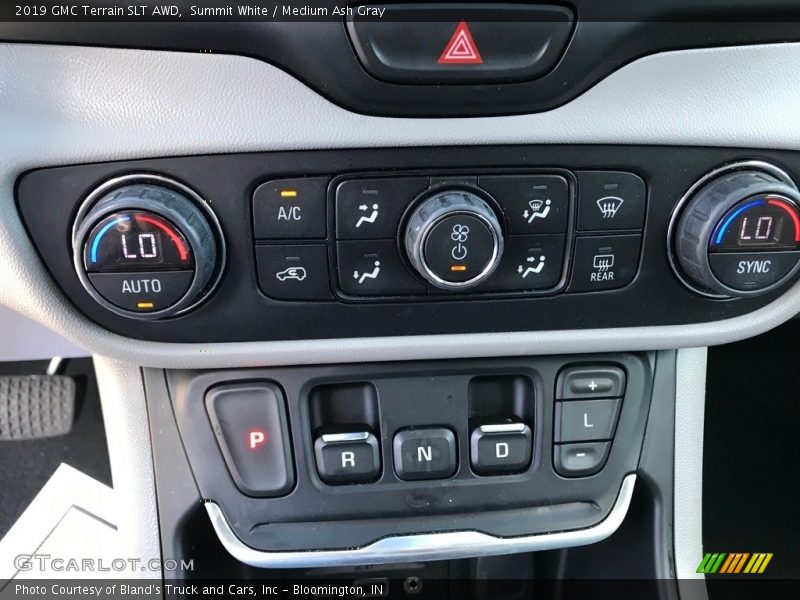 Summit White / Medium Ash Gray 2019 GMC Terrain SLT AWD
