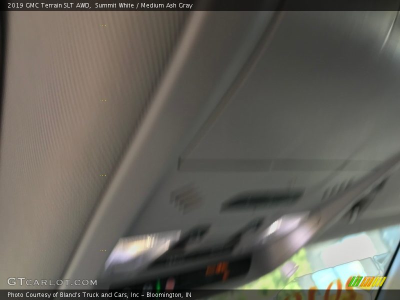 Summit White / Medium Ash Gray 2019 GMC Terrain SLT AWD