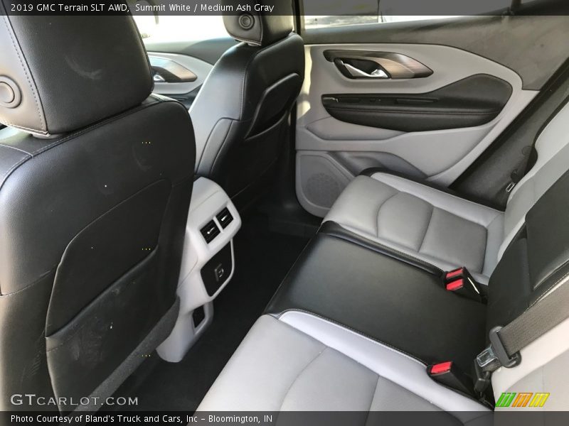 Summit White / Medium Ash Gray 2019 GMC Terrain SLT AWD