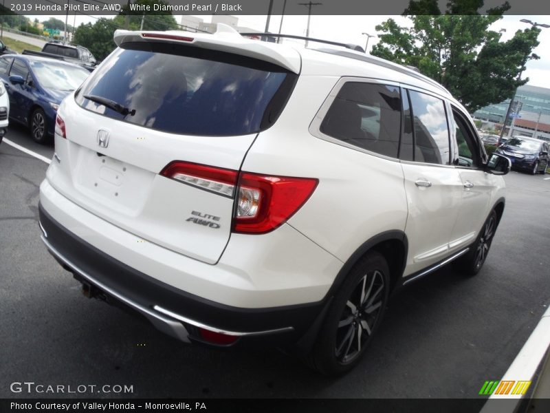 White Diamond Pearl / Black 2019 Honda Pilot Elite AWD