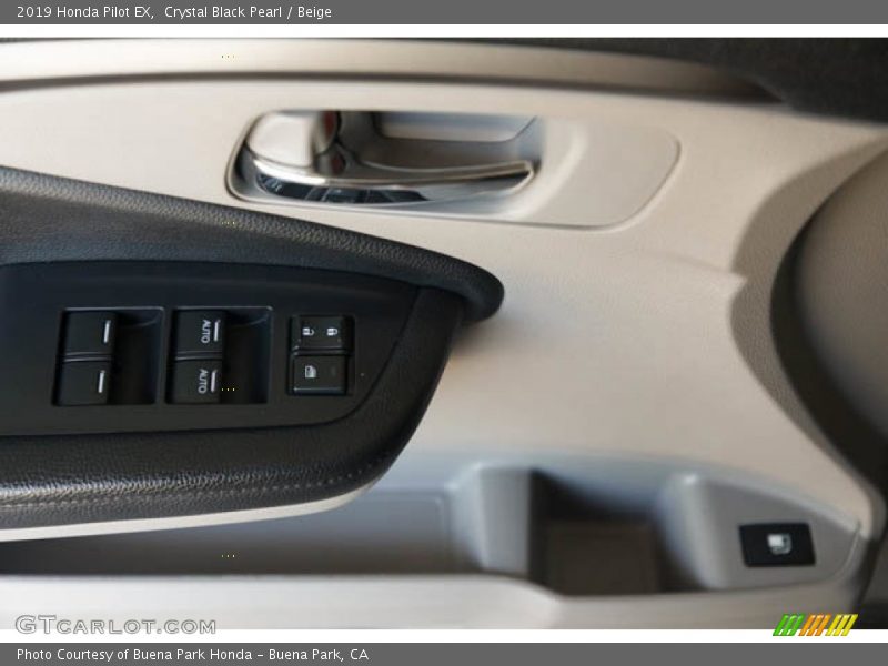 Crystal Black Pearl / Beige 2019 Honda Pilot EX