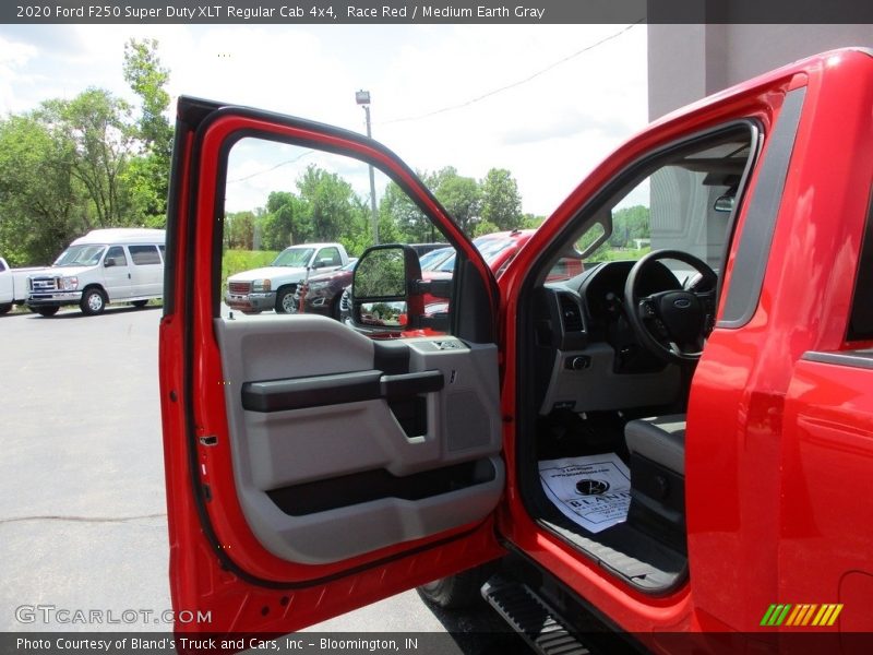 Race Red / Medium Earth Gray 2020 Ford F250 Super Duty XLT Regular Cab 4x4