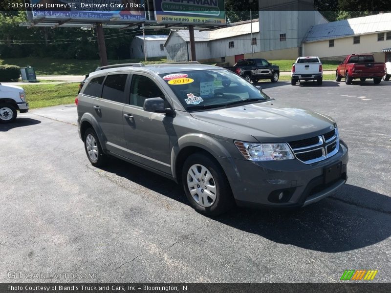 Destroyer Gray / Black 2019 Dodge Journey SE