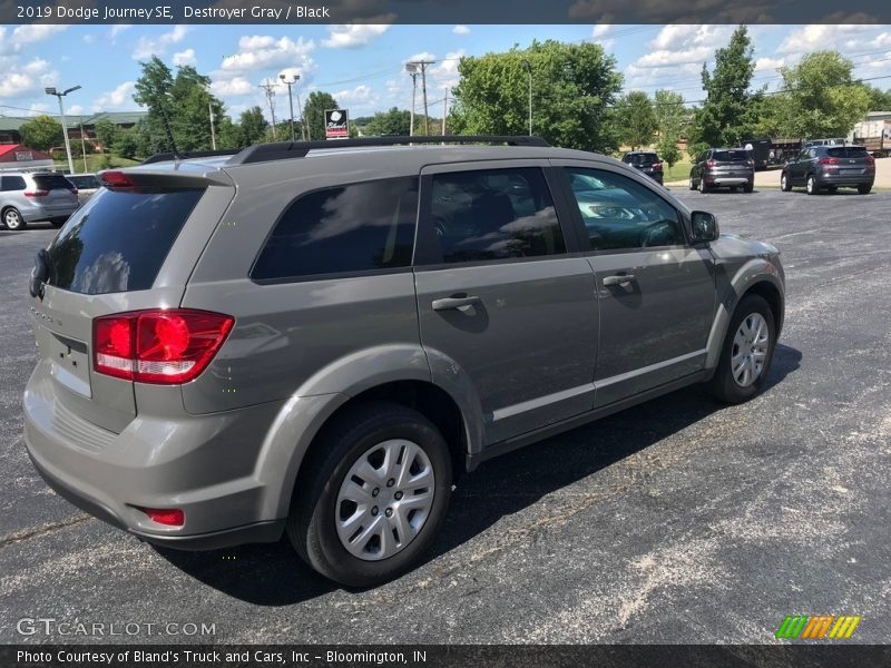 Destroyer Gray / Black 2019 Dodge Journey SE