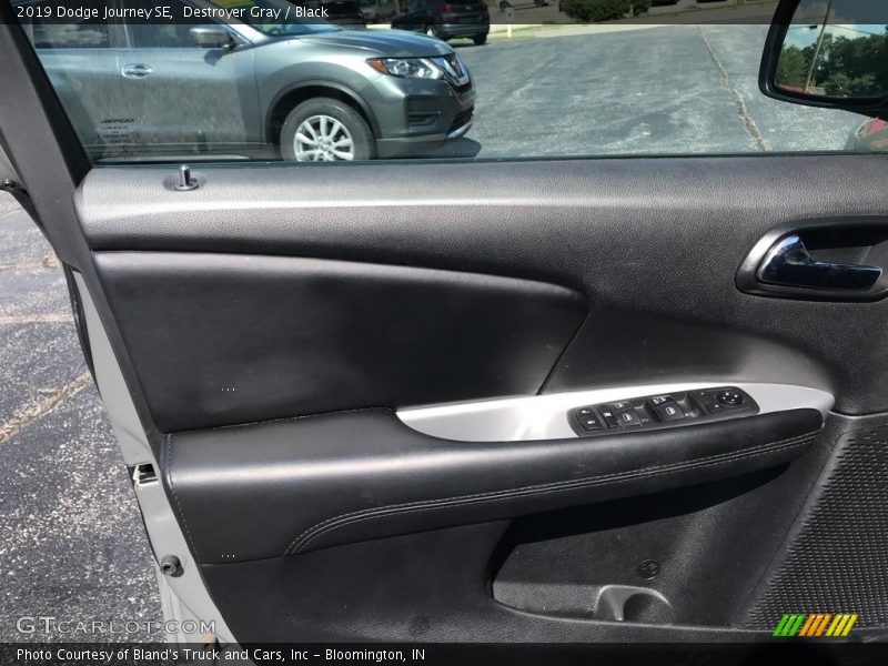 Destroyer Gray / Black 2019 Dodge Journey SE