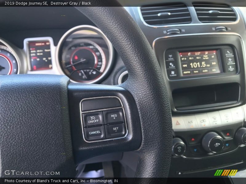 Destroyer Gray / Black 2019 Dodge Journey SE