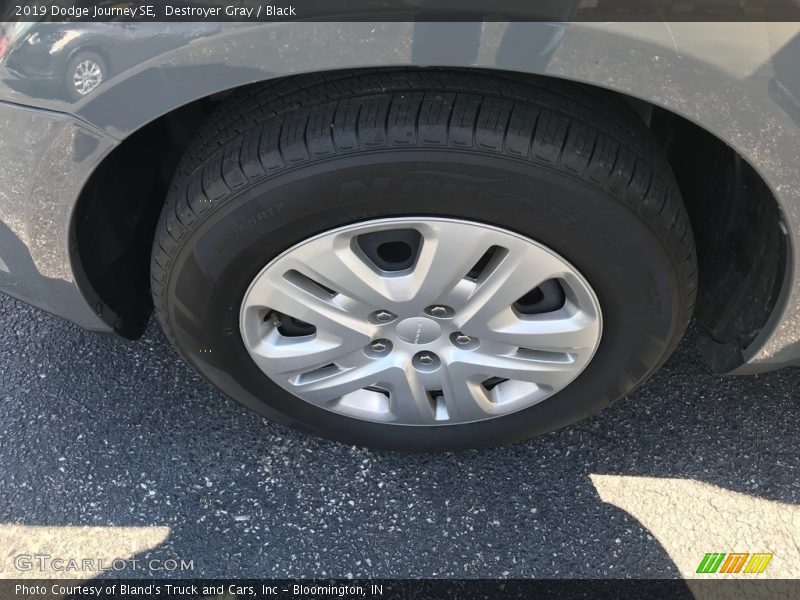 Destroyer Gray / Black 2019 Dodge Journey SE